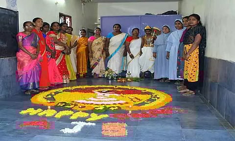 ஓணம் பண்டிகை கொண்டாட்டம்