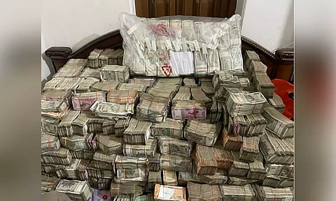 பணமோசடி புகார்: கொல்கத்தாவில் அமலாக்கத்துறை சோதனையில் ரூ.7 கோடி பறிமுதல்