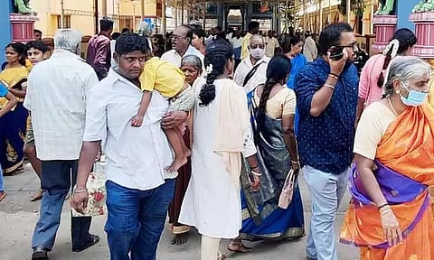 ஒரே நாளில் 100-க்கும் மேற்பட்டோர் ஆயுள் விருத்தி ஹோமம் செய்தனர்