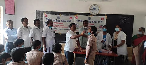 மாணவ, மாணவிகளுக்கு குடற்புழு நீக்க மாத்திரை