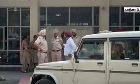 சித்து மூஸ்வாலா கொலை வழக்கு - கைதான 3 பேரை 6 நாட்கள் காவலில் வைக்க கோர்ட் உத்தரவு