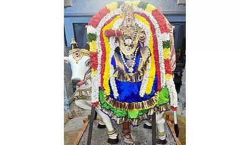 சமயபுரம் மாரியம்மன் ரிஷப வாகனத்தில் புறப்பாடு