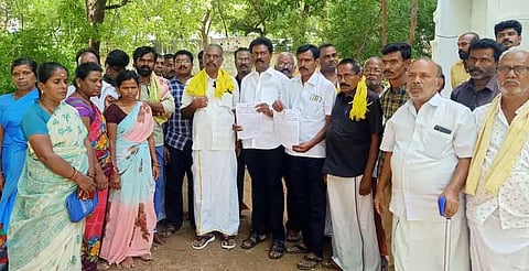 ஓடைப்பட்டியில் சிறுமி உயிரிழந்த விவகாரம்: அரசு ஒப்பந்ததாரர், அதிகாரிகள் மீது நடவடிக்கை எடுக்காவிட்டால் போராட்டம்: முடிதிருத்தும் தொழிலாளர் நலச்சங்க மாநில பொதுச்செயலாளர் பேட்டி