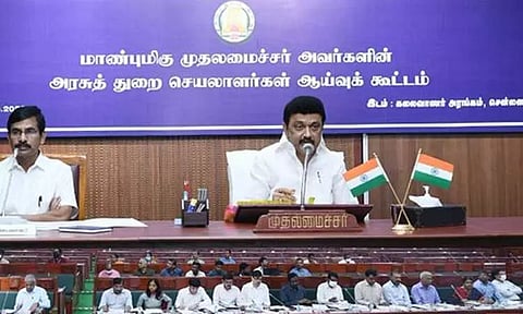 திட்டப் பணிகளை விரைந்து முடிக்க வேண்டும் - அதிகாரிகளுக்கு முதல்-அமைச்சர் மு.க.ஸ்டாலின் உத்தரவு