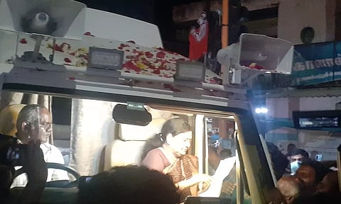 அ.தி.மு.க.வை அழிக்க தி.மு.க.வினர் சூழ்ச்சி