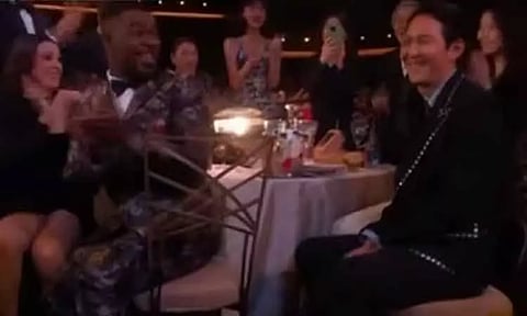 74-வது 'எம்மி விருது' வழங்கும் விழா - விருதுகளை அள்ளிக்குவித்த ஸ்குவிட் கேம், ஸ்ட்ரேஞ்சர் திங்ஸ் தொடர்கள்