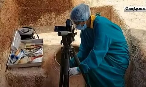 கொந்தகை அகழாய்வில் 57 முதுக்கள் தாழிகள் கண்டெடுப்பு