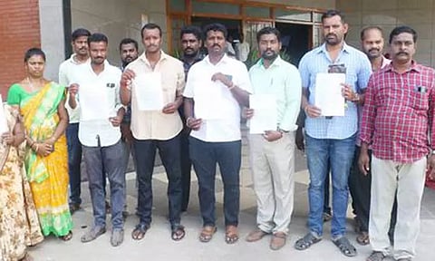 அண்ணாமலை பல்கலைக்கழகத்தில் தொகுப்பூதியத்தில் பணியாற்றும் ஊழியர்களை நிரந்தரம் செய்ய வேண்டும் கலெக்டர் அலுவலகத்தில் மனு