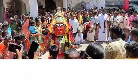 உக்கிர மகா காளியம்மன் கோவிலில் திருநடன திருவிழா