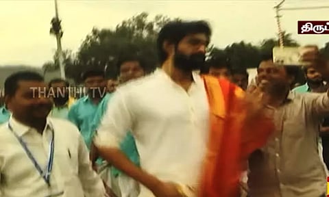 'சார் ஒரே ஒரு செல்பி': கோபத்தில் போனை பிடிங்கிய பாகுபலி ராணா..!