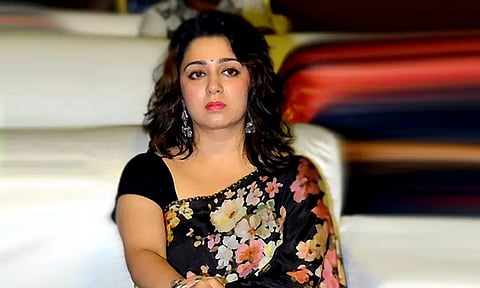 படம் தோல்வி: நஷ்டஈடு வழங்க சார்மி சம்மதம்