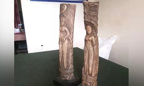 யானைத் தந்தத்தில் வடித்த சிலை... மாறுவேடத்தில் சென்று அதிரடி காட்டிய வனத்துறையினர்