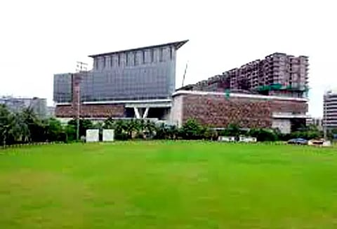 பி.கே.சி. மைதானத்தில் தசரா பொதுக்கூட்டம் நடத்த ஷிண்டே அணிக்கு அனுமதி