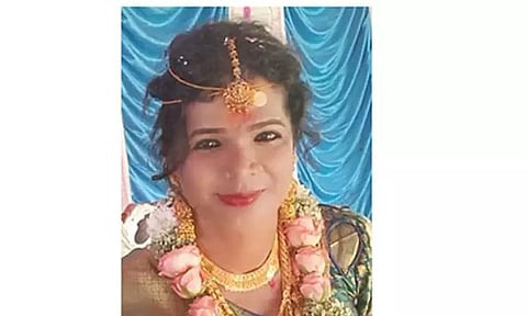 திருமணம் செய்து கட்டிப்போட்டு 110 பவுன் நகை, ரூ.4½ லட்சம் கொள்ளை