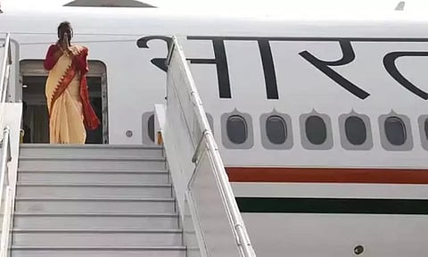 ராணியின் இறுதிச் சடங்கு நிகழ்வில் கலந்து கொண்ட ஜனாதிபதி லண்டனில் இருந்து புறப்பட்டார்