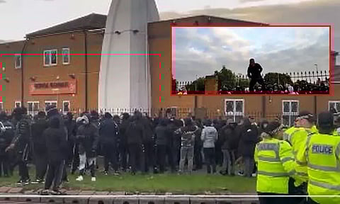 இங்கிலாந்தில் தொடர் சம்பவம்: இந்து கோவில் வெளியே கும்பல் போராட்டம்