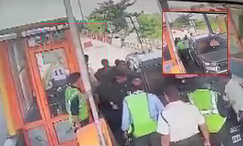 தெலுங்கானா: சுங்க சாவடி பணியாளர்கள் மீது ஆளுங்கட்சியினர் தாக்குதல்; பரபரப்பு வீடியோ