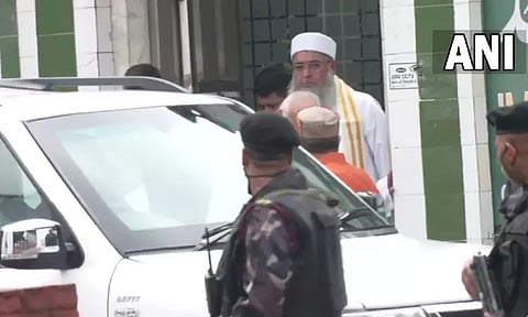 அகில இந்திய இமாம் அமைப்பின் தலைவரை நேரில் சந்தித்து பேசிய ஆர்எஸ்எஸ் தலைவர் மோகன் பகவத்!