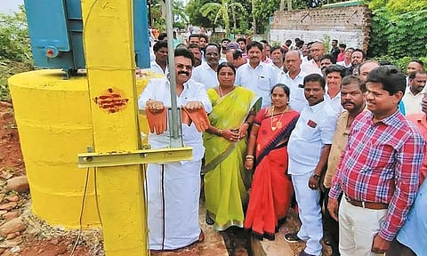 ரூ.10 லட்சத்தில் டிரான்ஸ்பார்மர்கள்