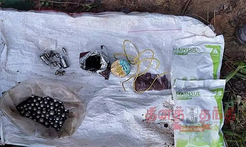 சிவமொக்காவில் கைதான பயங்கரவாதிகளின் வீடுகளில் இருந்து வெடிப்பொருட்கள் பறிமுதல்