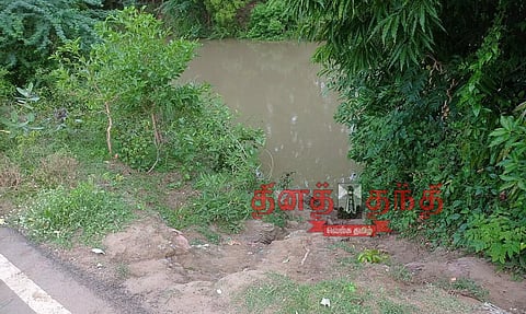 வெண்ணாற்றின் கரையோரத்தில் புதிய படித்துறை கட்டித்தரப்படுமா?