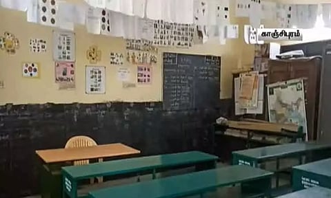 பரந்தூர் விமான நிலையம் அமைக்க எதிர்ப்பு - 4 கிராமங்களில் மாணவர்களை பள்ளிக்கு அனுப்பாமல் போராட்டம்