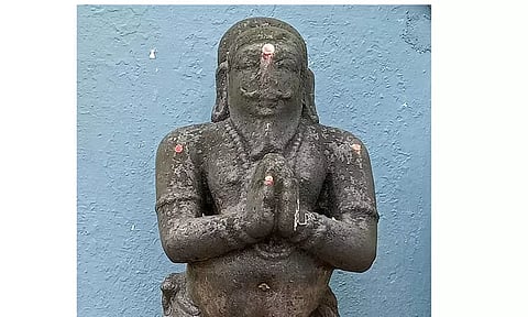 13-ம் நூற்றாண்டு குறுநில மன்னரின் சிற்பம் கண்டெடுப்பு