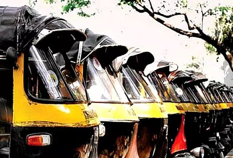 மும்பையில் ஆட்டோ, டாக்சி கட்டணம் உயர்கிறது