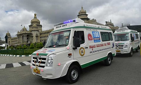 தொழில்நுட்ப கோளாறு காரணமாக கர்நாடகத்தில் 108 ஆம்புலன்ஸ் சேவையில் திடீர் பாதிப்பு