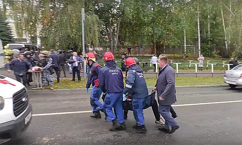 ரஷியா: பள்ளியில் துப்பாக்கிச்சூடு - குழந்தைகள் உட்பட 13 பேர் பலி