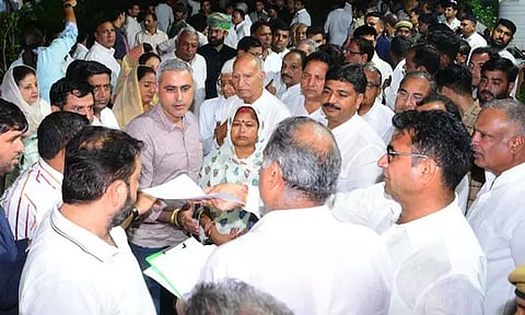 பஞ்சாபில் காங்கிரஸ் கட்சி தோல்வி அடைந்தது போல் ராஜஸ்தானிலும் தோல்வியடையும்..? - எம்எல்ஏக்கள் கூட்டத்தில் விவாதம்!