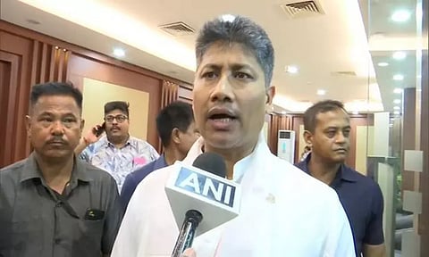 காஷ்மீரை ராகுல் காந்தி அடைவதற்குள் காங்கிரஸ் முக்தி பெற்று விடும்: பா.ஜ.க. மந்திரி கிண்டல்