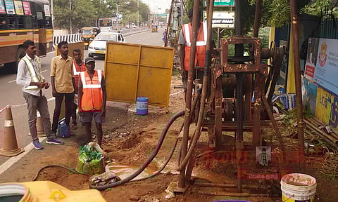 உயர்மட்ட சாலை அமைக்க மண் பரிசோதனை பணி தீவிரம்