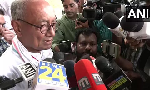 காங்கிரஸ் தலைவர் பதவி: திக்விஜய்சிங் போட்டி - நாளை வேட்பு மனு தாக்கல் செய்கிறார்