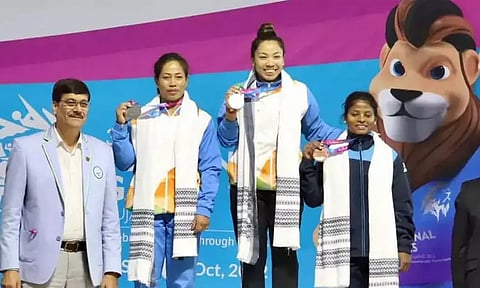 36-வது தேசிய விளையாட்டு போட்டி: மீராபாய் சானு தங்கம் வென்று அசத்தல்