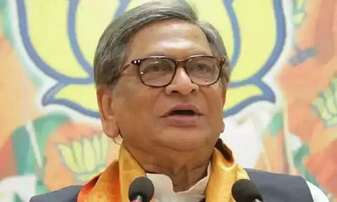 தனியார் ஆஸ்பத்திரியில் சிகிச்சை பெற்று வந்த எஸ்.எம்.கிருஷ்ணா 'டிஸ்சார்ஜ்' ஆனார்