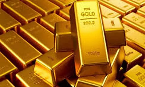 மும்பை அருகே ரெயில் பயணியிடம் இருந்து ரூ.1.71 கோடி மதிப்புள்ள தங்கம், ரொக்கம் மீட்பு