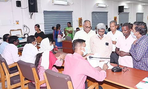 பொதுமக்கள் குறைதீர்க்கும் கூட்டத்தில் 339 மனுக்கள் பெறப்பட்டன