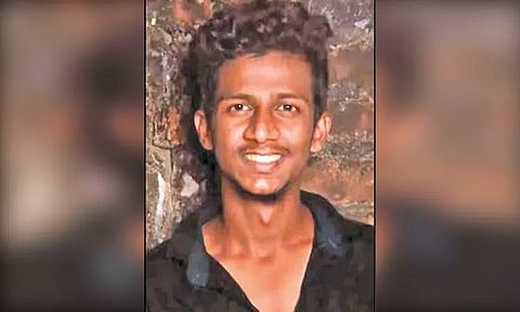 ஆன்லைன் செயலியில் கடன் வாங்கிய ஐ.டி. ஊழியர் தற்கொலை - திரும்ப செலுத்த முடியாததால் விரக்தி