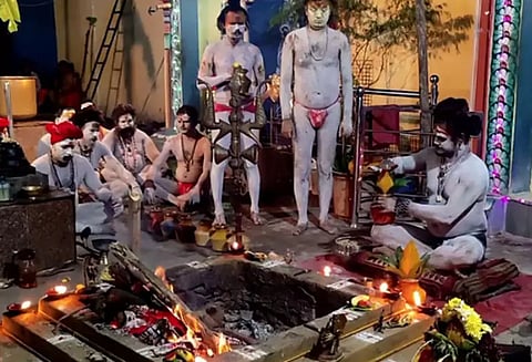 திருச்சியில் மண்டை ஓடு மாலையுடன் அகோரிகள் மகா ருத்ர யாகம்