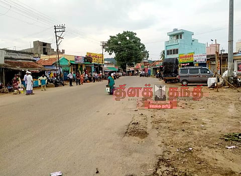 மளிகை பொருட்கள் சந்தைக்கு பெயர் பெற்ற பேளுக்குறிச்சியில் பஸ் நிலையம் அமைக்கப்படுமா? பயணிகள் எதிர்பார்ப்பு