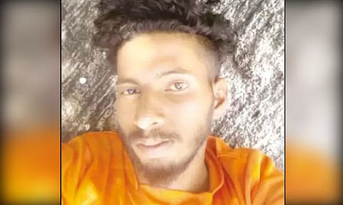 இடுக்கி அருகே பயங்கரம்: இரும்பு கம்பியால் தாக்கி வாலிபர் கொலை - நண்பர் கைது