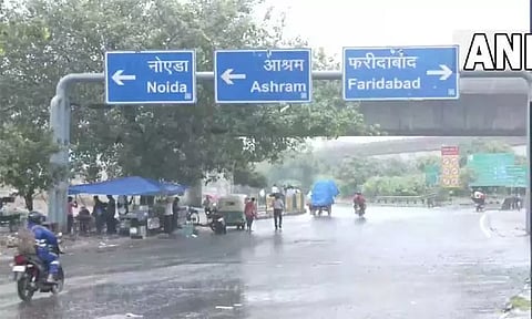 டெல்லியில் நாளை முதல் கனமழை குறையும்: வானிலை மையம் தகவல்