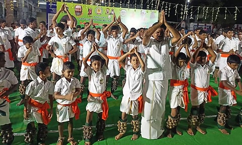 100 இளைஞர்களின் பெருஞ்சலங்கையாட்ட அரங்கேற்றம்