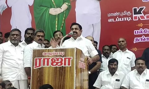 கட்சிக்காரர்களை பார்த்து பயப்படும் தி.மு.க. தலைவர் - எடப்பாடி பழனிசாமி