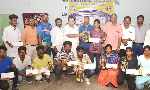 மாவட்ட அளவிலான கேரம் போட்டி