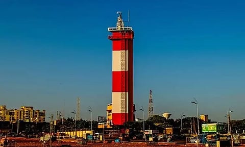 சாத்தியக்கூறு அறிக்கையை தயாரிக்க கலங்கரை விளக்கம்-கிண்டி இடையே 11 கி.மீ. தூரத்துக்கு மேம்பாலம் - நெடுஞ்சாலைத்துறை ஒப்பந்தப்புள்ளி கோரியுள்ளது