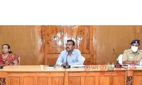 குமரியில் இருசக்கர வாகனத்தில் 3 பேர் பயணம் செய்தால் அபராதம்அதிகாரிகளுக்கு கலெக்டர் உத்தரவு