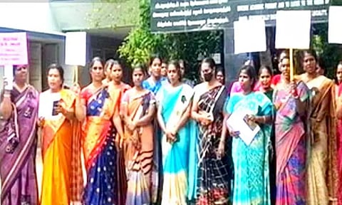 "விரிவுரையாளர்கள் பணி நீக்கம்-உண்மையில்லை" - உயிர்கல்வித்துறை முதன்மை செயலாளர் விளக்கம்