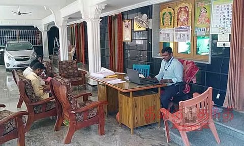 சேலத்தில் பரபரப்பு சார் பதிவாளர் அலுவலக உதவியாளர் வீட்டில் லஞ்ச ஒழிப்பு போலீசார் சோதனை முக்கிய ஆவணங்கள் சிக்கின